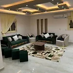 شقه فندقيه للايجار اليومي التجمع الخامس01068880306