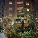 شقه فندقيه للايجار اليومي التجمع الخامس01068880306
