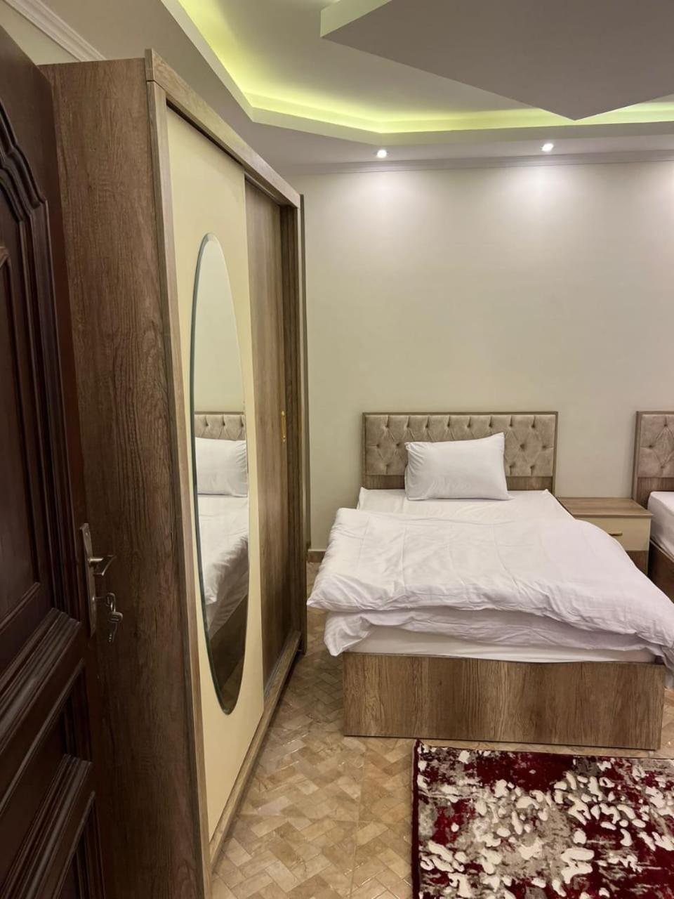شقه فندقيه للايجار اليومي التجمع الخامس01068880306 Cairo
